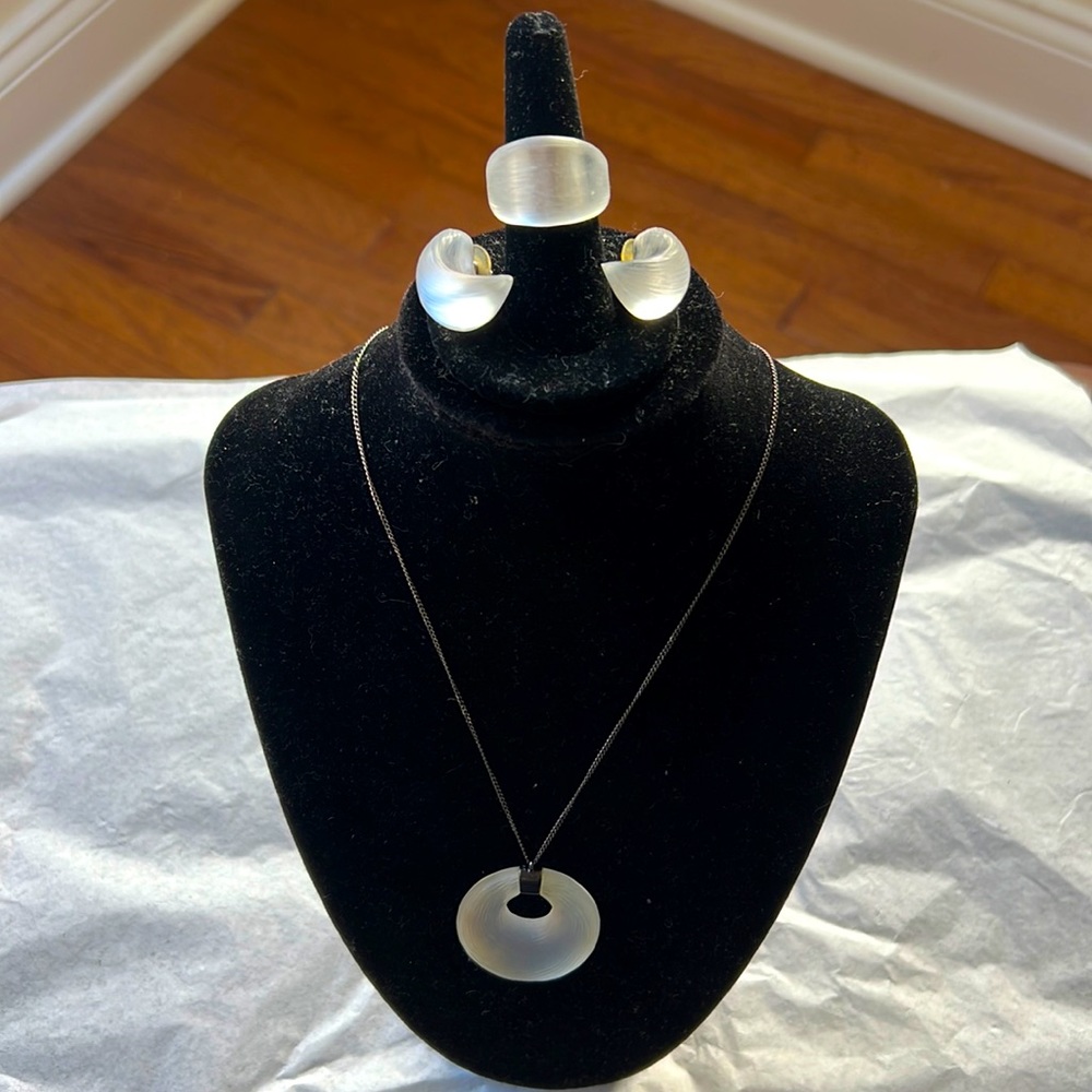 Necklace, earrings & ring Set